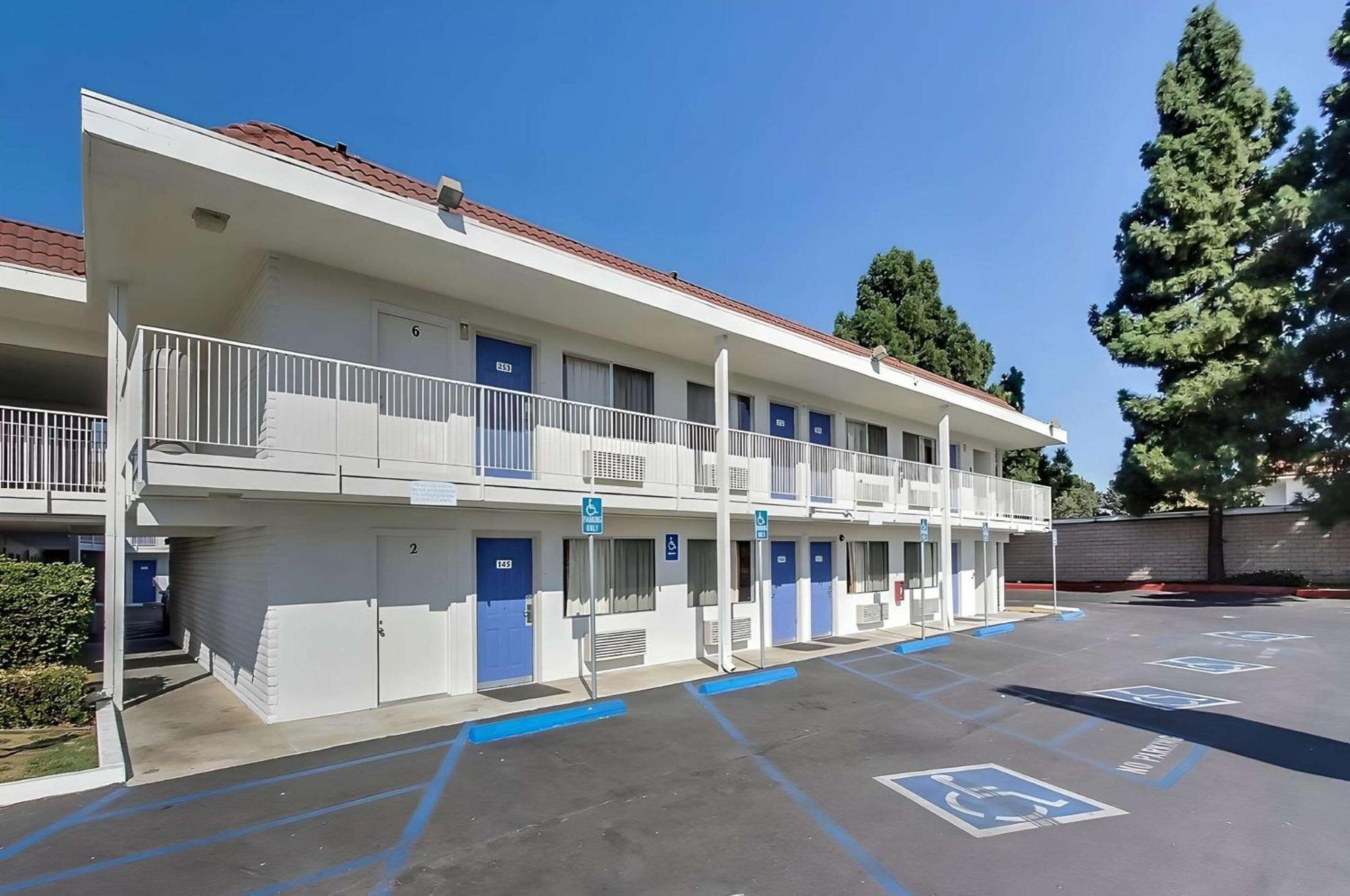 Park Inn By Radisson, San Jose Exterior photo