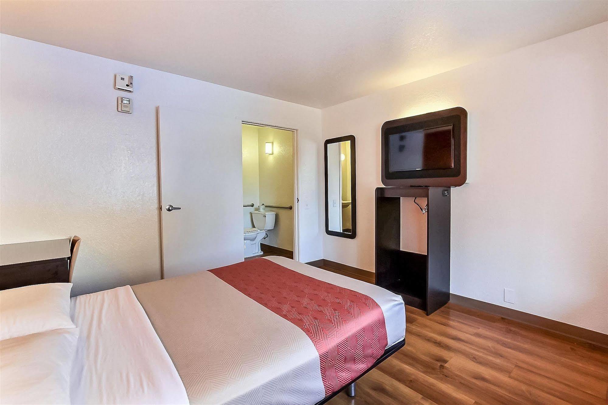 Park Inn By Radisson, San Jose Exterior photo