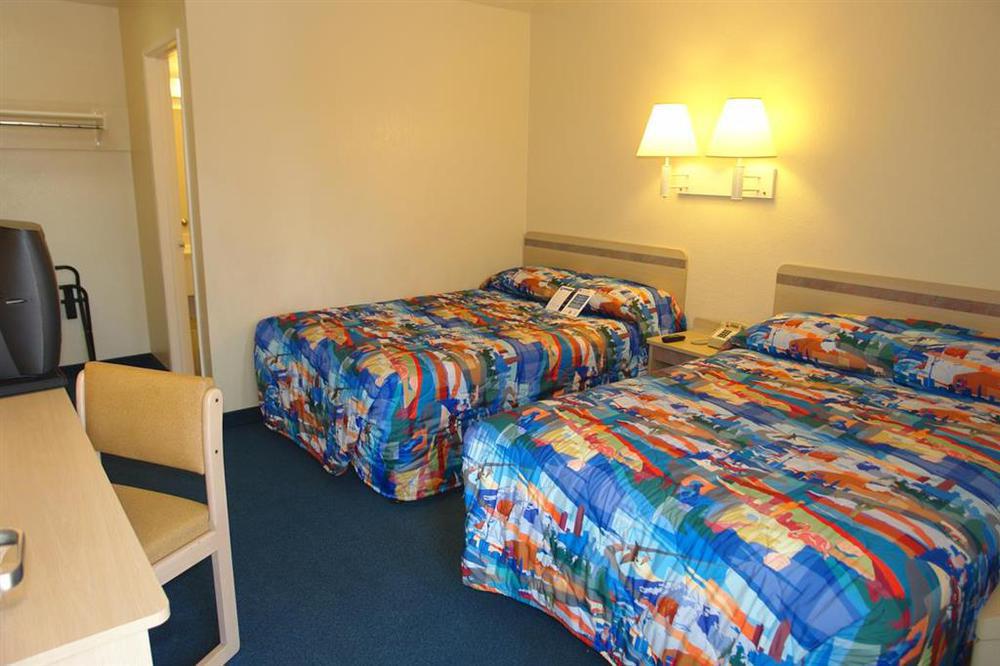 Park Inn By Radisson, San Jose Room photo
